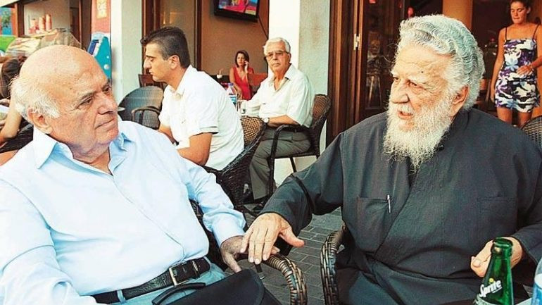 «Έφυγε» από τη ζωή ο ιερέας που αψήφησε τις διαταγές και κήδεψε τον Νίκο Καζαντζάκη