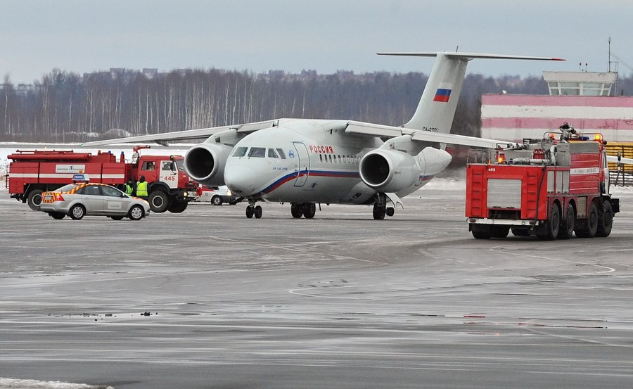 Αεροσκάφος βγήκε εκτός διαδρόμου και πήρε φωτιά στο Σότσι της Ρωσίας – 18 τραυματίες [ΒΙΝΤΕΟ]
