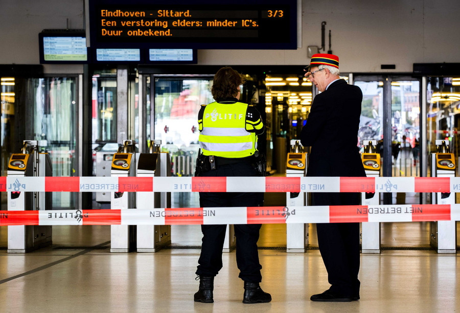 “Τρομοκρατικά” τα κίνητρα της επίθεσης στο Άμστερνταμ σύμφωνα με την ολλανδική αστυνομία