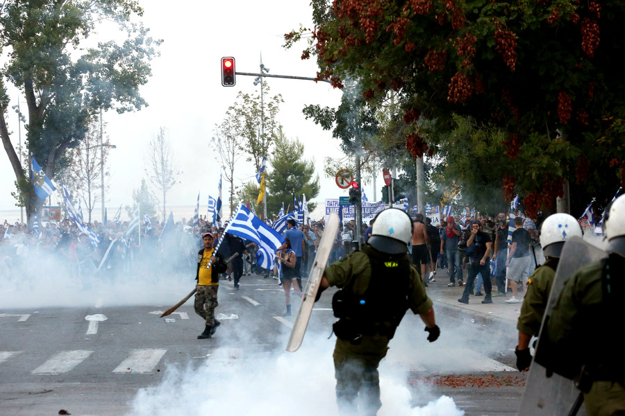Καταγγελία: Διαδηλωτής έβγαλε όπλο σε φωτορεπόρτερ του Αθηναϊκού Πρακτορείου