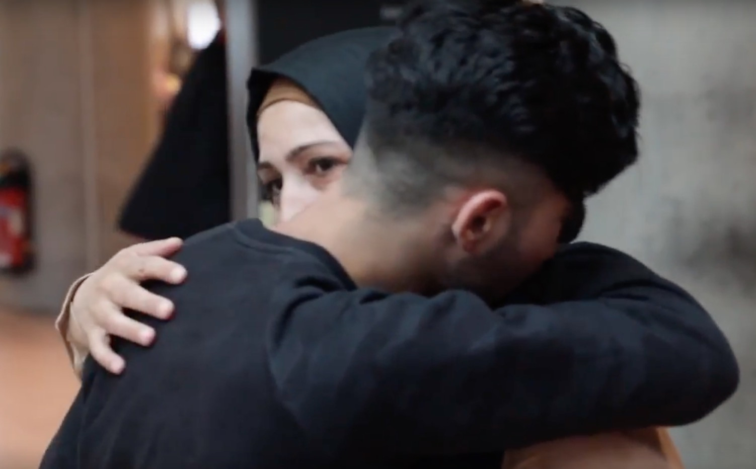 Ένας έφηβος από τη Συρία ξανασμίγει μετά από χρόνια με την οικογένειά του [Βίντεο]