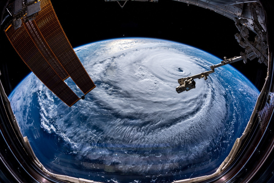 Ο τυφώνας Φλόρενς σφυροκοπά τις ΗΠΑ: Εικόνες καταστροφής και επτά νεκροί [ΦΩΤΟ+ΒΙΝΤΕΟ]