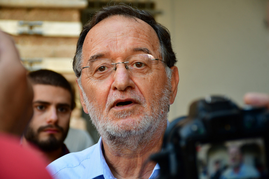 ΣΥΡΙΖΑ για Λαφαζάνη: «Αδιανόητο να καλείται σε εξηγήσεις αρχηγός κόμματος για την πολιτική του δράση»