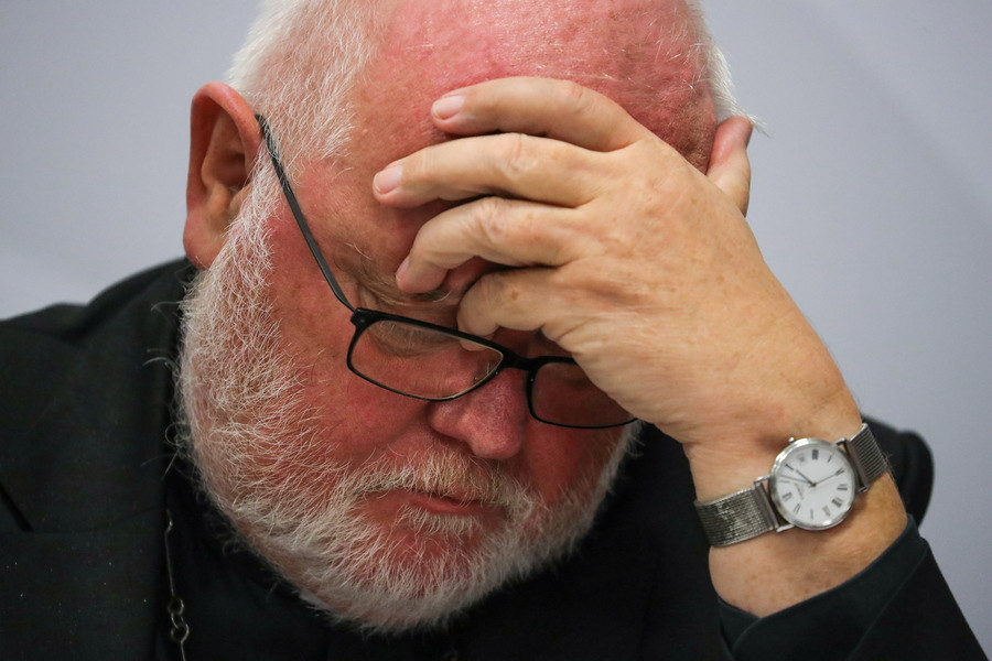 «Συγγνώμη» για τη σεξουαλική κακοποίηση από τη γερμανική Καθολική Εκκλησία