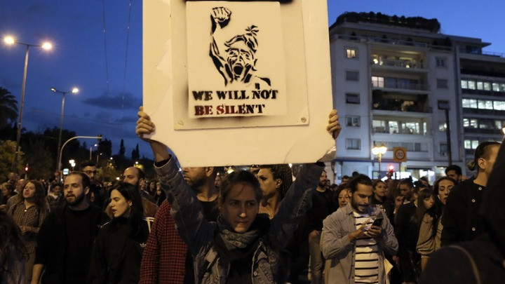 Πανεπιστημιακοί καταδικάζουν «τις ρατσιστικές και ομοφοβικές θέσεις» για τον Ζακ Κωστόπουλο