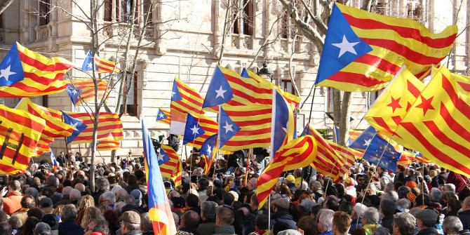 Χιλιάδες διαδηλωτές στην πρώτη επέτειο του δημοψηφίσματος στην Καταλονία