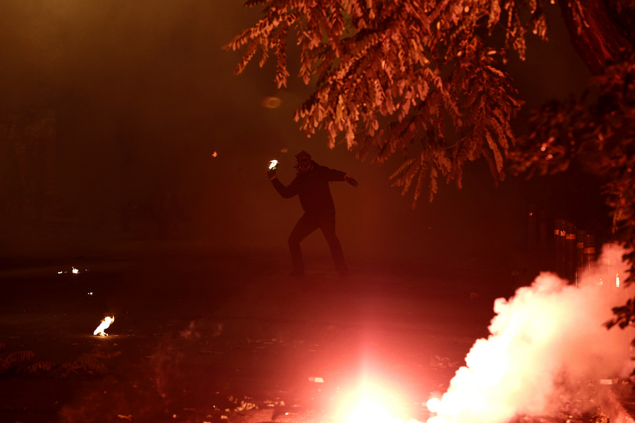 Επίθεση με μολότοφ τα ξημερώματα στην Αστυνομική Διεύθυνση Αχαϊας