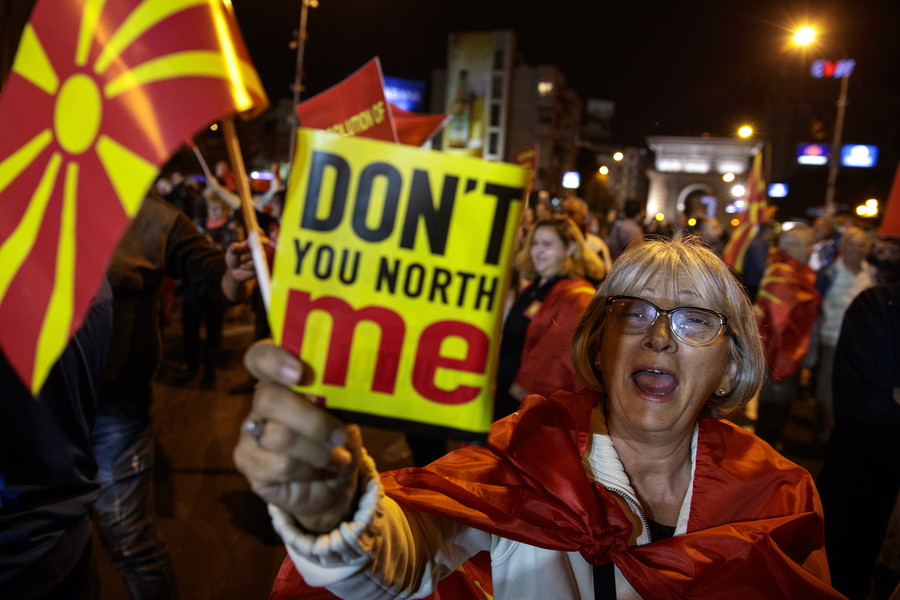 Τελεσίγραφο VMRO στον Ζάεφ με «μονόδρομο» τις εκλογές
