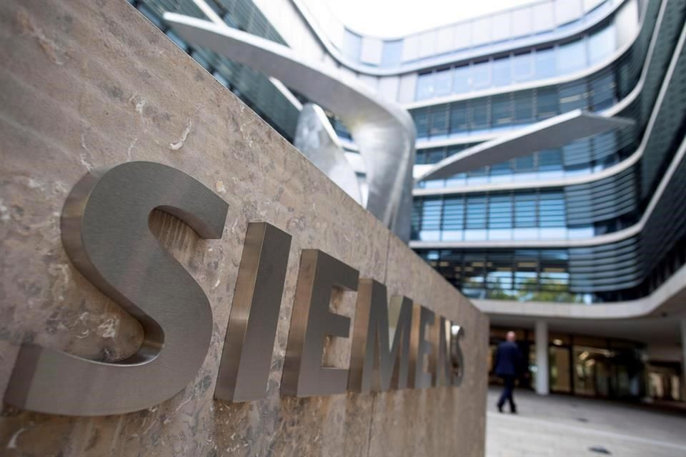 Ξεκίνησαν οι απολογίες των 62 κατηγορουμένων για τη Siemens
