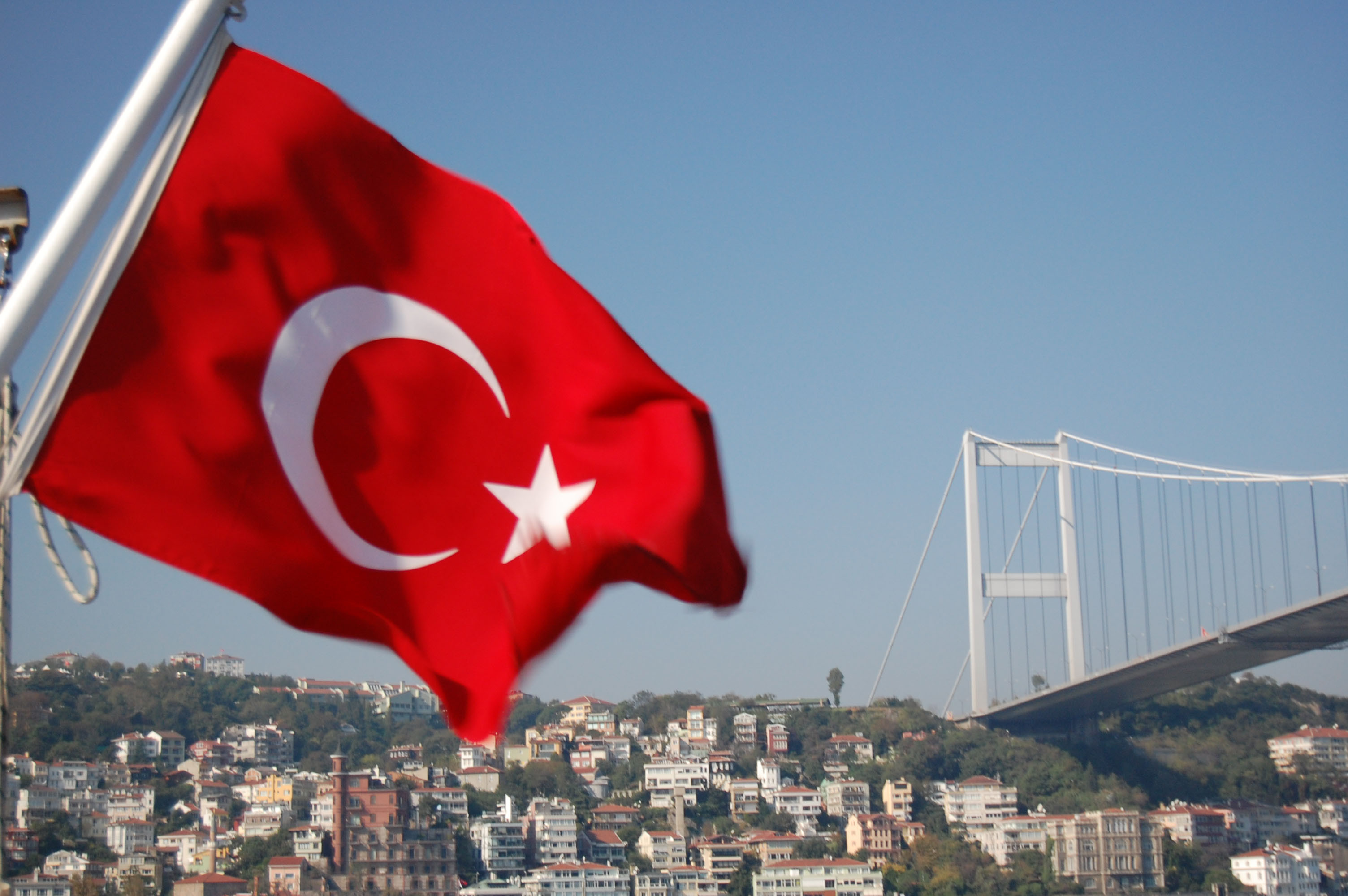 Πάνω από 600 στελέχη των τουρκικών σωμάτων ασφαλείας τέθηκαν σε διαθεσιμότητα
