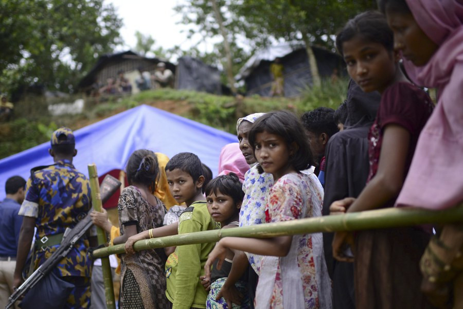 Κορίτσια από τους πρόσφυγες Ροχίνγκια πωλούνται για καταναγκαστική εργασία