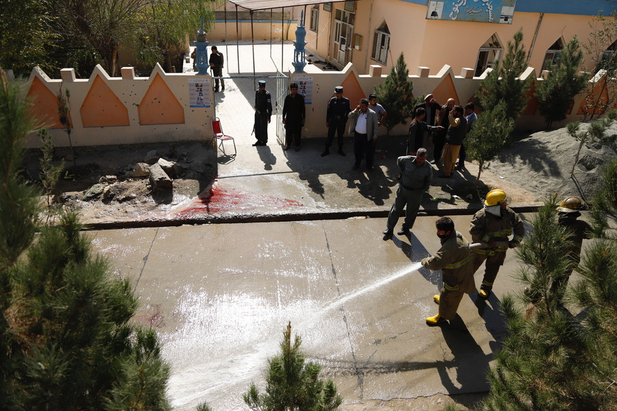 Αφγανιστάν: Χάος, βία και πολύνεκρες βομβιστικές επιθέσεις στα εκλογικά κέντρα