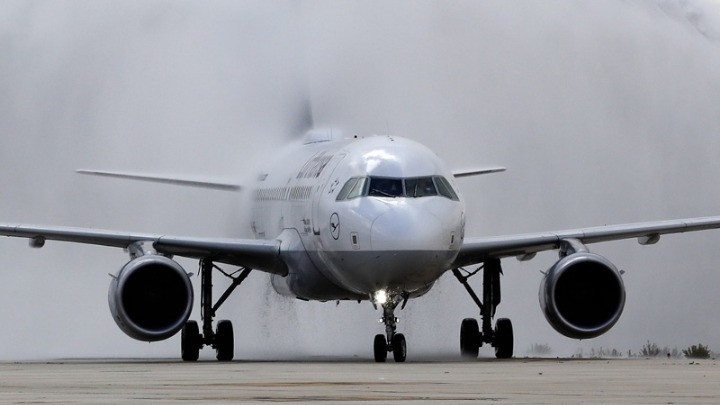 Έκτακτη προσγείωση αεροσκάφους στο Βουκουρέστι, λόγω απειλής για βόμβα
