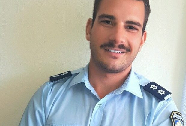 Γκέι αστυνομικός: Θα φιλιέμαι με όποιον κι όπου θέλω