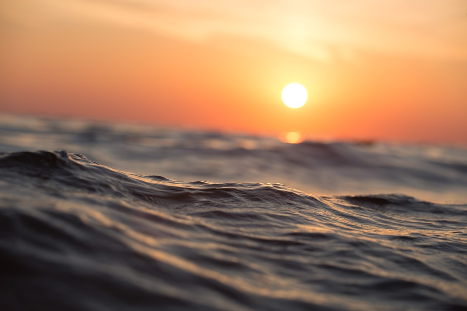Η θάλασσα κατακρατεί πλέον 60% περισσότερη θερμότητα