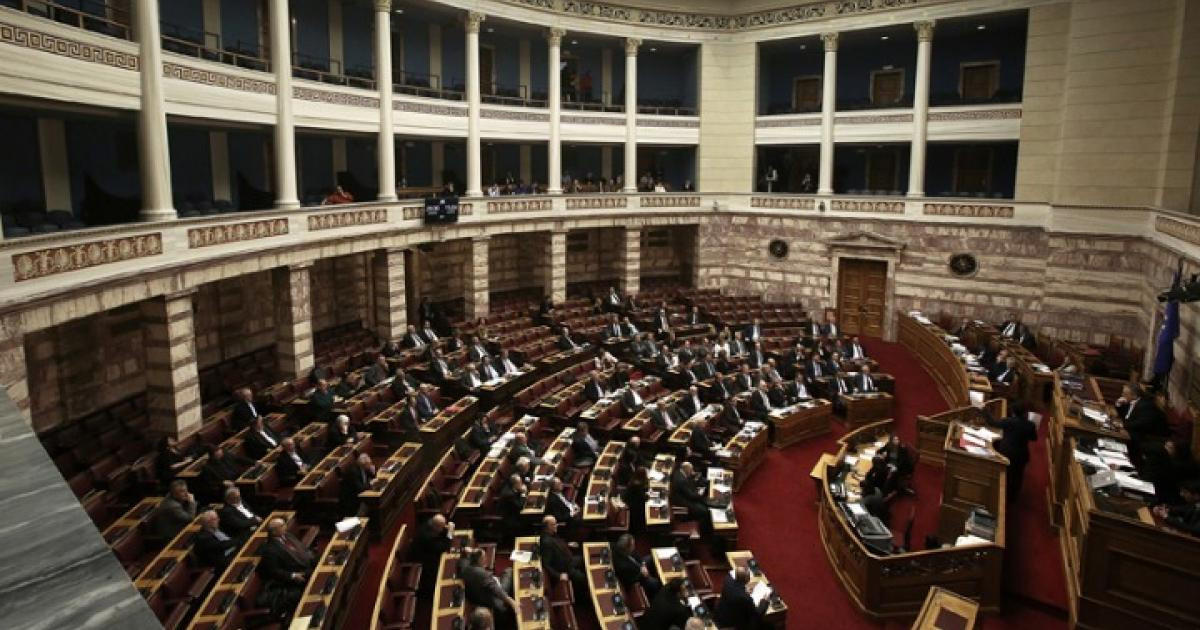 Κατατέθηκε στη Βουλή η τροπολογία για τα αναδρομικά – Τι προβλέπει