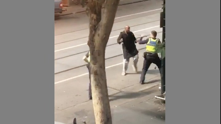 Ένας νεκρός και 2 τραυματίες από επίθεση με μαχαίρι στη Μελβούρνη [Βίντεο]