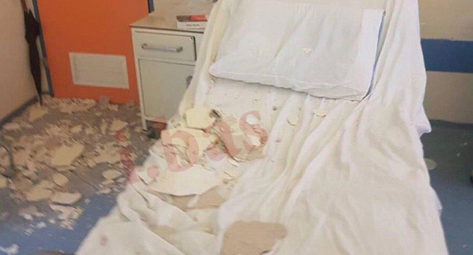Έπεσε ταβάνι στο Κρατικό Νίκαιας – Τραυματίστηκε μητέρα ασθενή