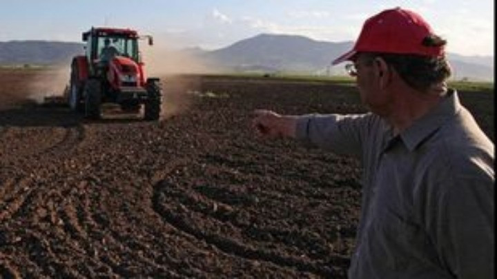 Καταργείται το τέλος επιτηδεύματος για τους συνεταιριστικούς αγρότες