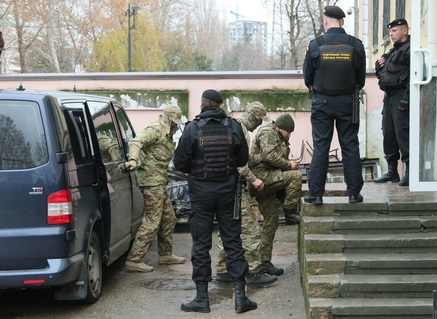 Σε φυλακή της Μόσχας οι συλληφθέντες Ουκρανοί ναύτες