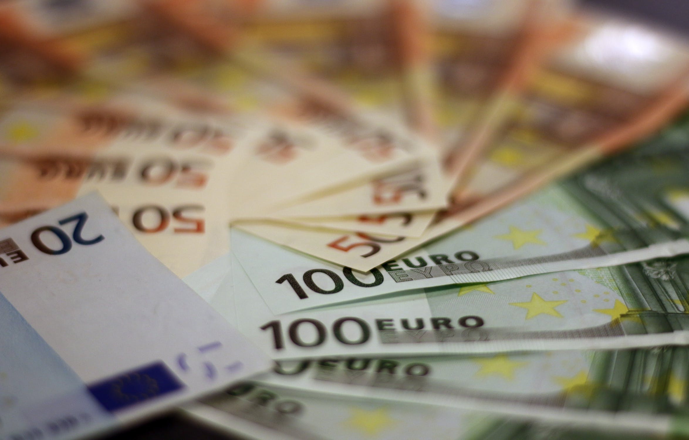 Με ρυθμό 2,2% «έτρεξε» η ελληνική οικονομία