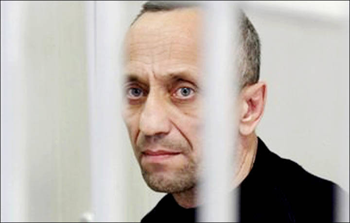 Δις ισόβια για τον μεγαλύτερo serial killer στην ιστορία της Ρωσίας