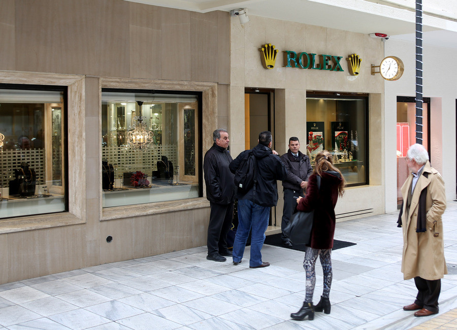 ‘Ενοπλη ληστεία στο κατάστημα της Rolex στο Κολωνάκι