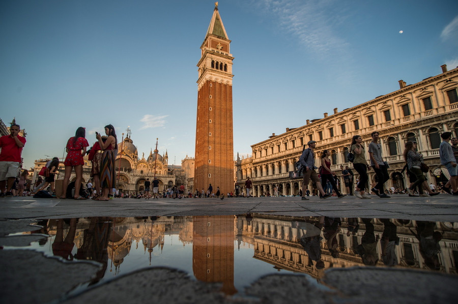 Φόρος ακόμη και για το περπάτημα στην Βενετία…