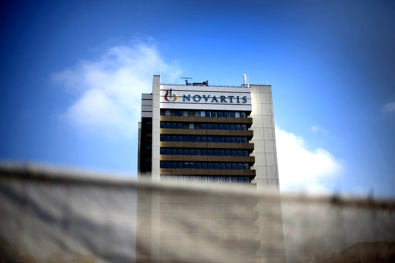 Στα ύψη η αντιπαράθεση για το σκάνδαλο Novartis