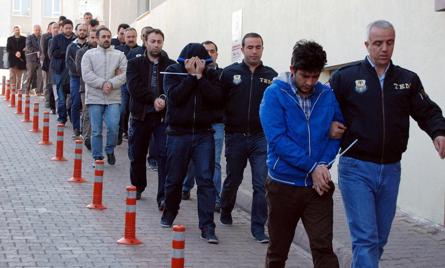 Τουρκία: Νέες μαζικές συλλήψεις στρατιωτικών