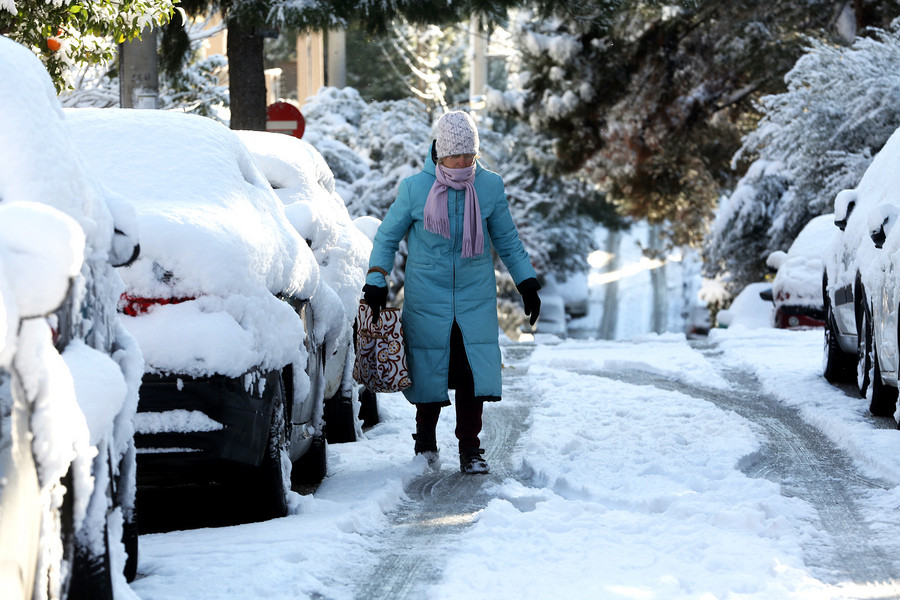 Δεν ξέρουμε να περπατάμε στο χιόνι: Αύξηση των ορθοπεδικών περιστατικών στα Επείγοντα!
