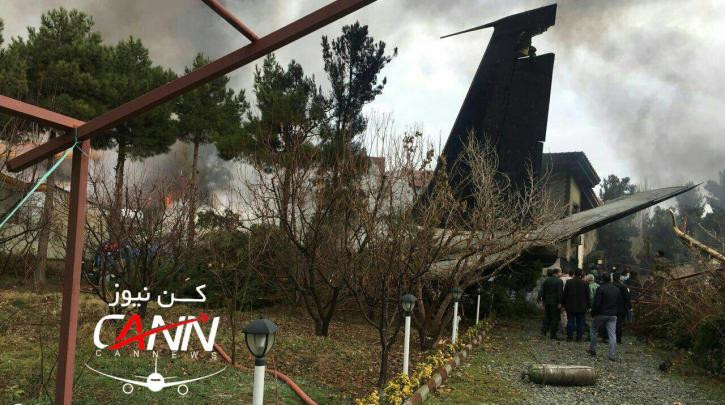 Συνετρίβη αεροσκάφος στο Ιράν: 15 οι νεκροί κι ένας ο επιζών