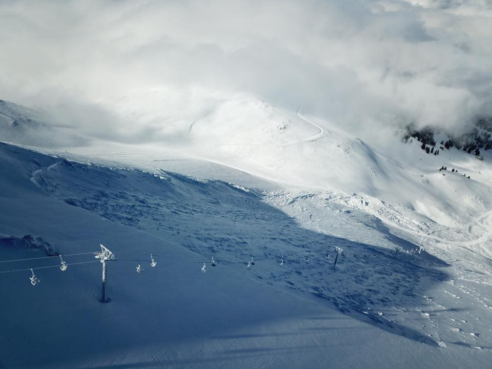 Χιονοστιβάδα 1 εκατ. τόνων «κατάπιε» πίστα στο Χιονοδρομικό των Καλαβρύτων [Φωτογραφίες]