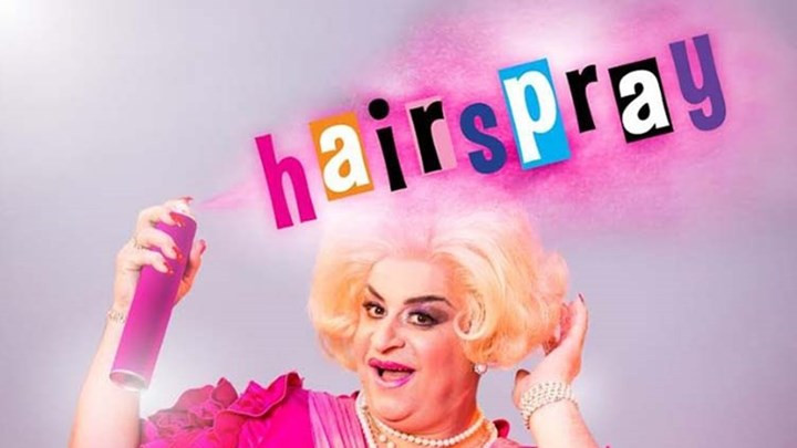 Εξοργισμένη η ΛΟΑΤΚΙ κοινότητα για τη συμμετοχή Σεφερλή στο «Hairspray»