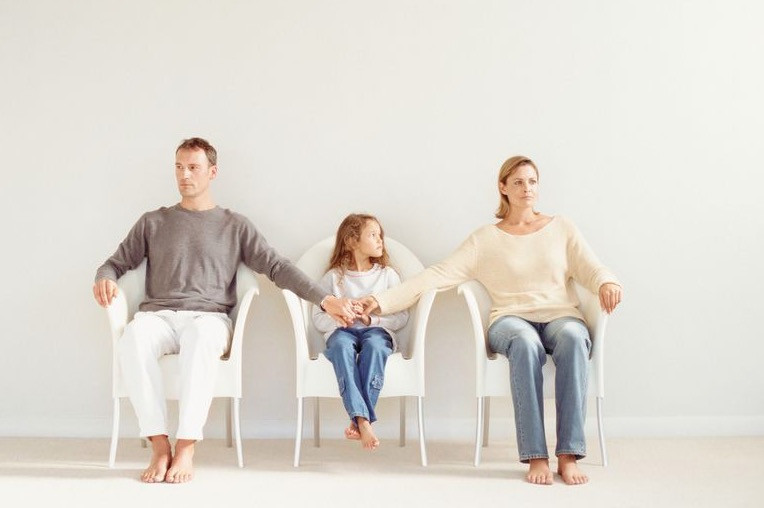 Διαζύγιο: Πώς να βοηθήσετε τα παιδιά να διαχειριστούν την αλλαγή;