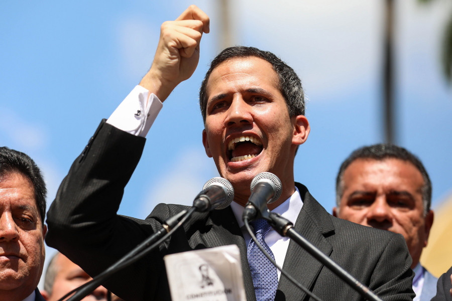 Ο Τραμπ αναγνώρισε ως πρόεδρο της Βενεζουέλας τον αρχηγό της αντιπολίτευσης