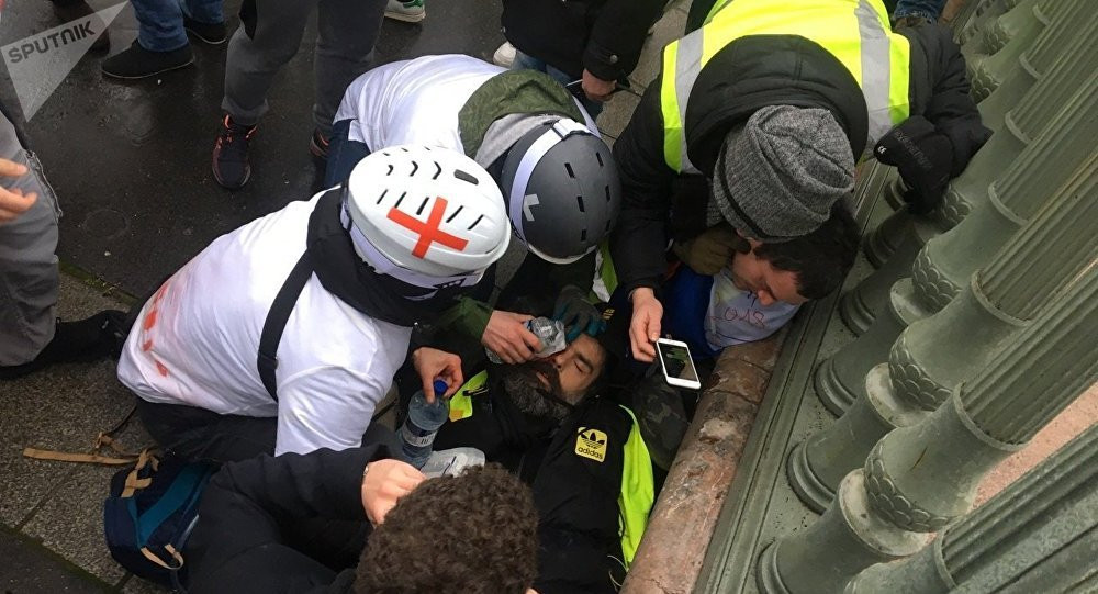Ηγετικό στέλεχος των κίτρινων γιλέκων τραυματίστηκε σοβαρά στο μάτι σε διαδήλωση
