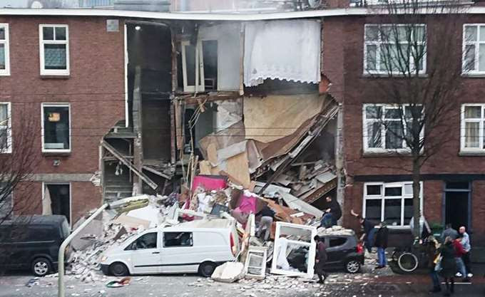 Ισχυρή έκρηξη και κατάρρευση κτιρίου στη Χάγη