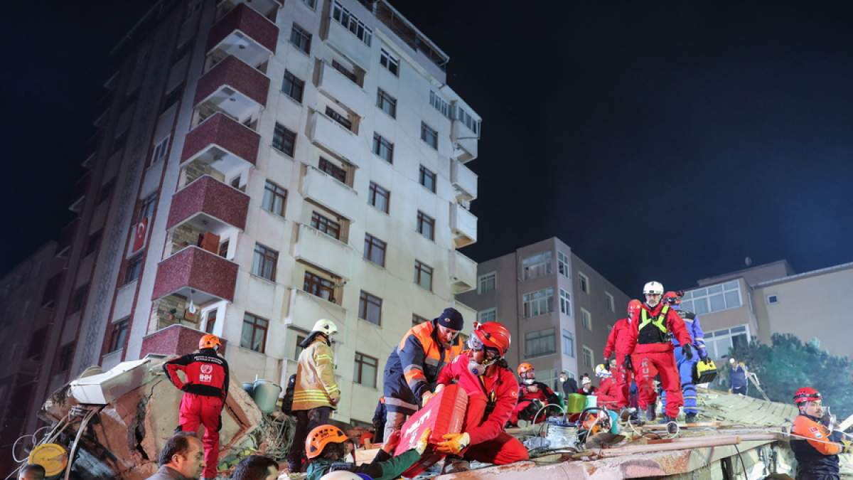 Στους 18 έφτασαν οι νεκροί από την κατάρρευση πολυκατοικίας στην Κωνσταντινούπολη [Βίντεο]