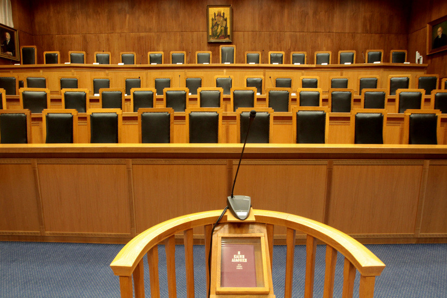 Στη δικαιοσύνη η υπόθεση με το κύκλωμα παράνομων ελληνοποιήσεων