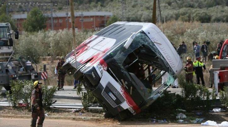 Στους 14 οι νεκροί από ανατροπή λεωφορείου στη Βόρεια Μακεδονία