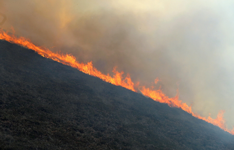 Ισπανία: Μαίνονται οι πυρκαγιές, που προκάλεσαν οι υψηλές θερμοκρασίες
