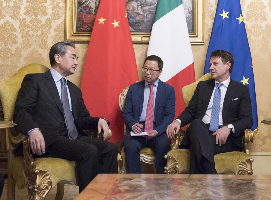 Ιταλία: Προς ένταξη στο σχέδιο – «μαμούθ» της Κίνας