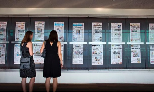 Financial Times: Κοράκια πάνω από εφημερίδες – φαντάσματα