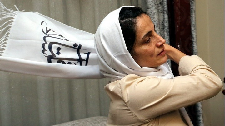 Ιράν: 38 χρόνια κάθειρξης και 148 μαστιγώσεις για την ακτιβίστρια Νασρίν Σοτουντέχ