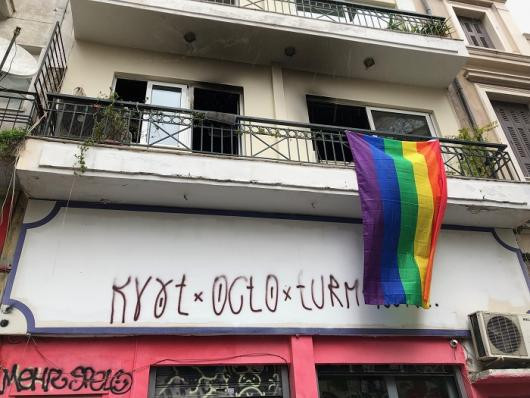 Ομοφοβική εμπρηστική επίθεση στο κτίριο Πρόληψης και Εξέτασης Checkpoint