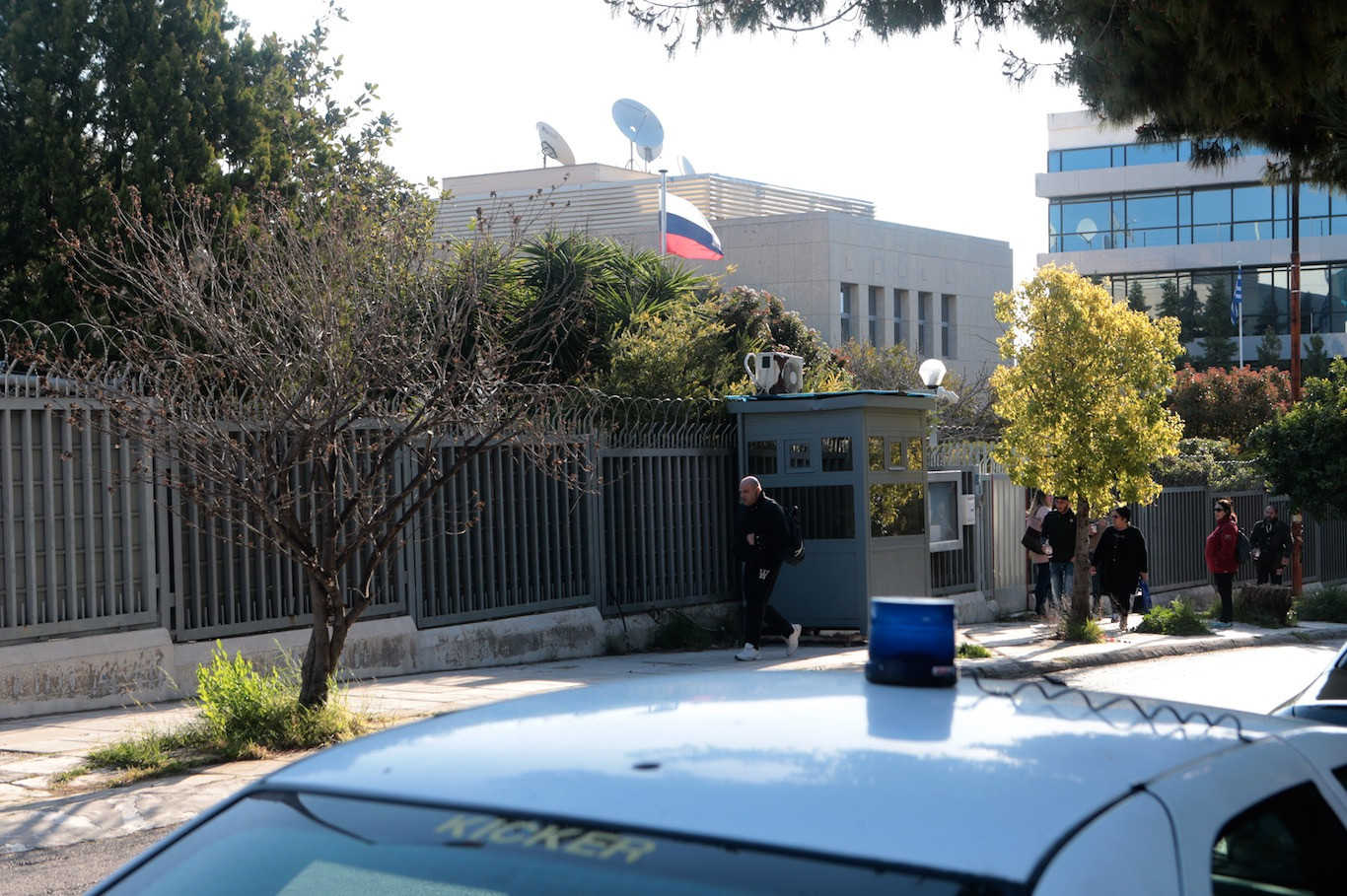 Επίθεση με χειροβομβίδα στο ρωσικό προξενείο στο Χαλάνδρι