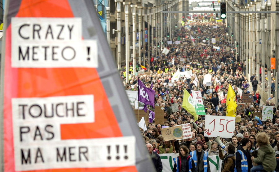 Χιλιάδες στους δρόμους του Βελγίου για την κλιματική αλλαγή [Βίντεο και Φωτογραφίες]