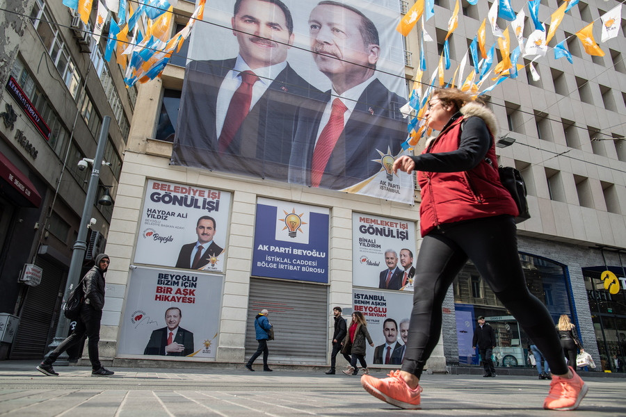 Κωνσταντινούπολη: Επανακαταμέτρηση ψήφων σε 8 από τις 39 περιφέρειες