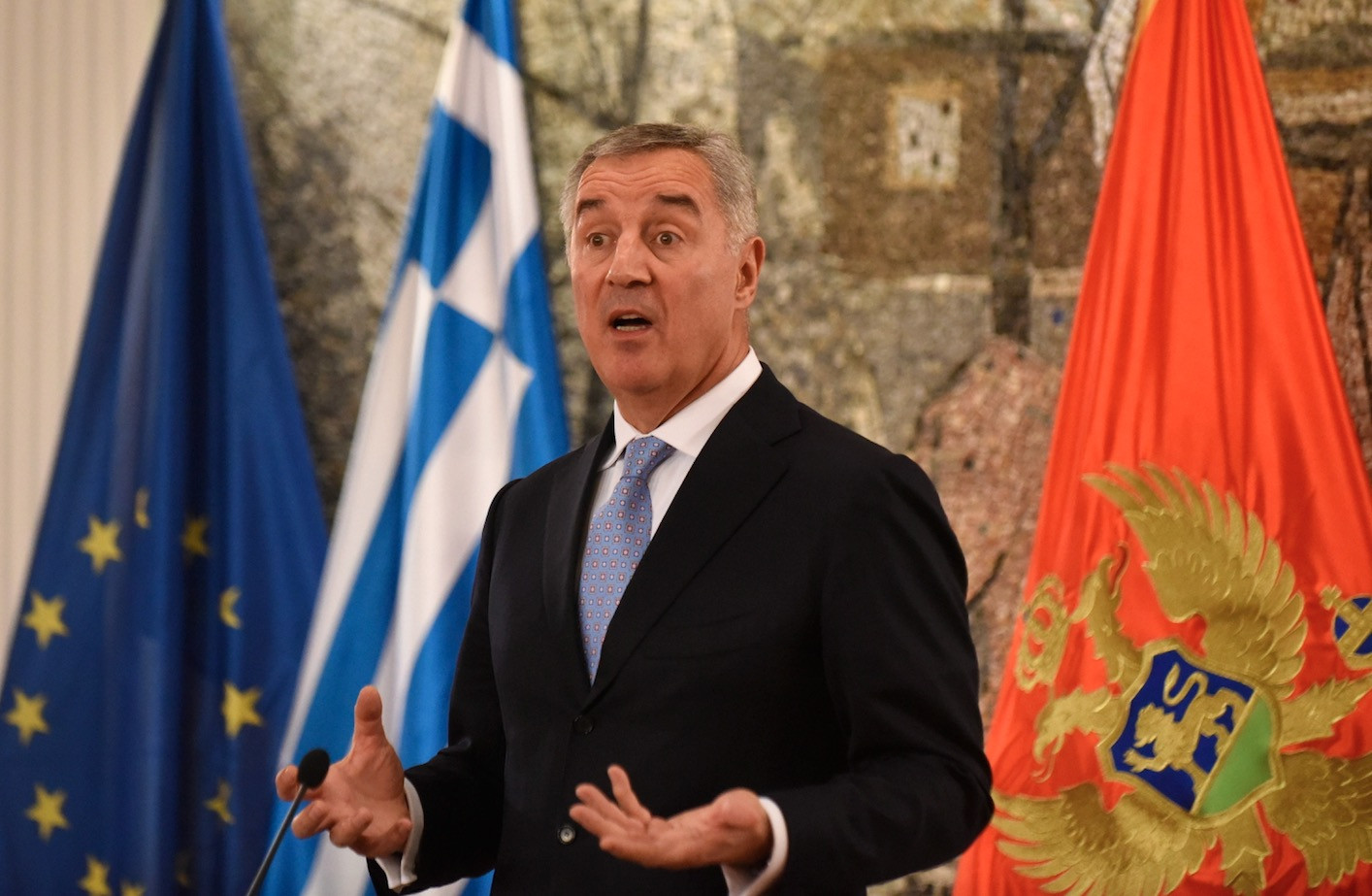 Μαυροβούνιο: Ένα βαλκανικό σκάνδαλο με «ελληνικό άρωμα»